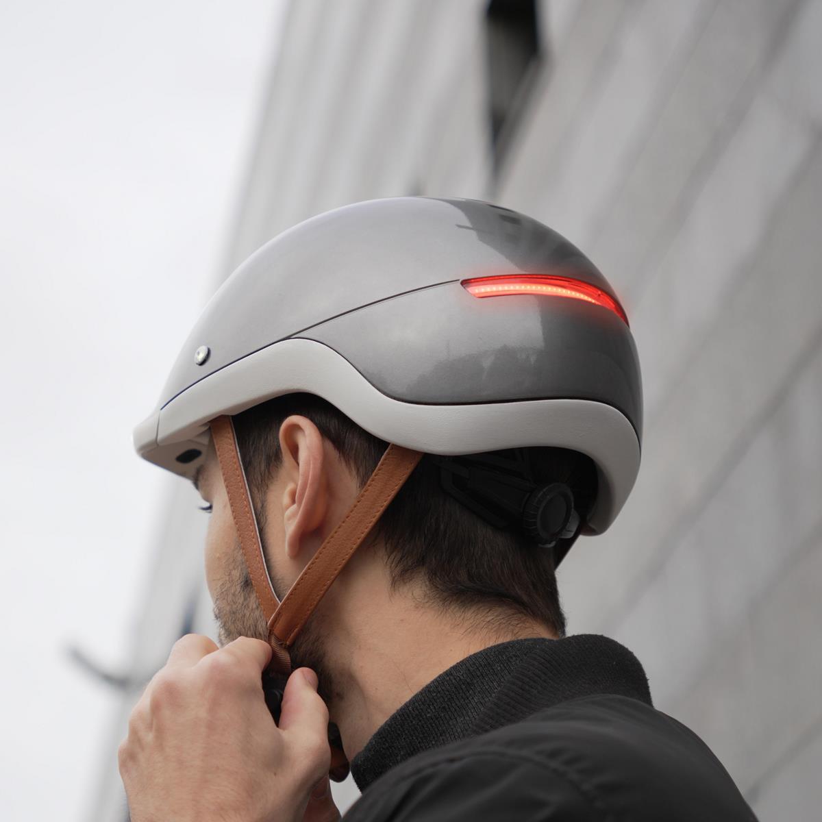 Overade LIFE - casque urbain lumineux à clignotants – vue 3